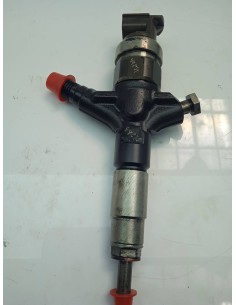 Recambio de inyector para subaru forester s12 2.0 diesel cat referencia OEM IAM 16613AA020 DENSO 