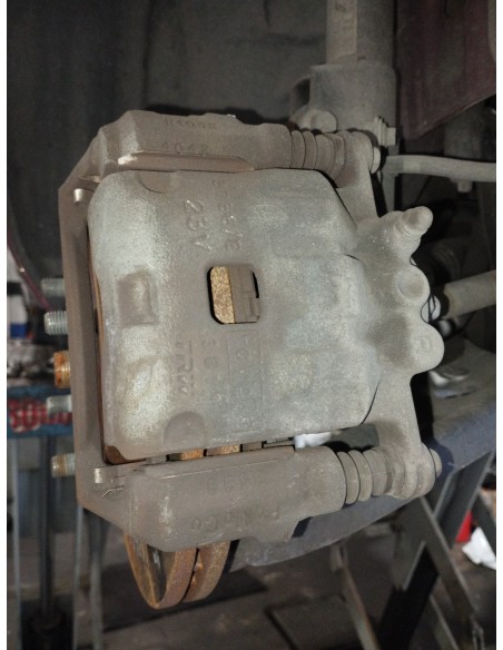 Recambio de pinza de freno delantera derecha para ford fiesta (cb1) titanium referencia OEM IAM 1766808  