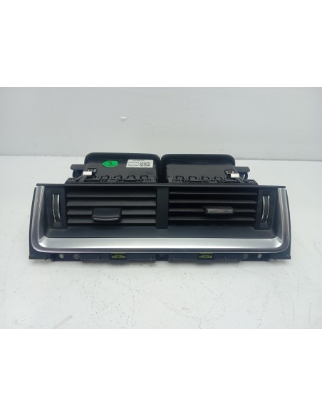 Recambio de aireador central para jaguar e-pace se referencia OEM IAM J9C3014L21AD  