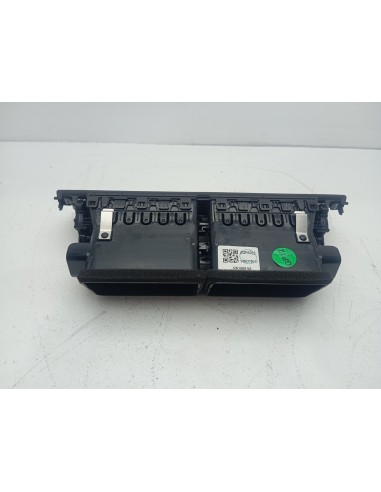 Recambio de aireador central para jaguar e-pace se referencia OEM IAM J9C3014L21AD  