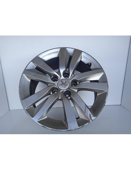 Recambio de llanta para peugeot 308 active referencia OEM IAM 9677989577  