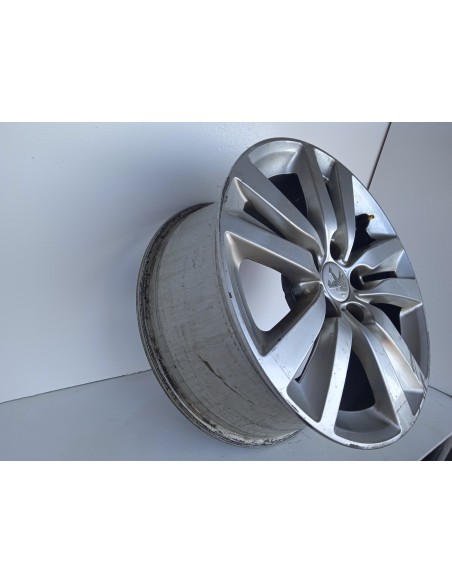 Recambio de llanta para peugeot 308 active referencia OEM IAM 9677989577  