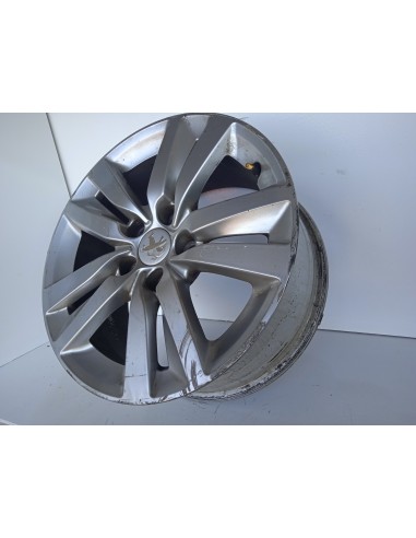 Recambio de llanta para peugeot 308 active referencia OEM IAM 9677989577  