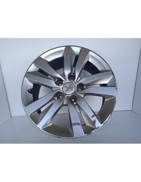 Recambio de llanta para peugeot 308 active referencia OEM IAM 9677989577  