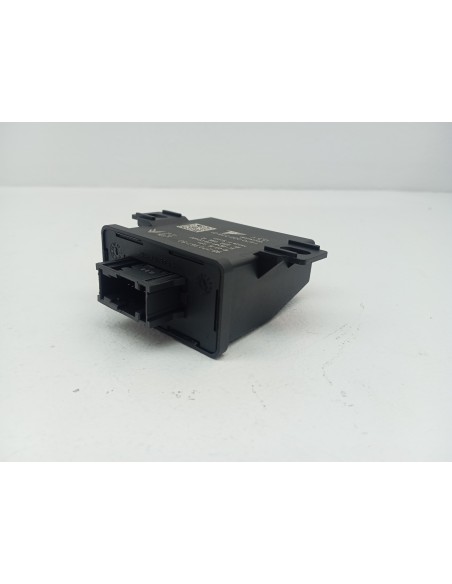 Recambio de modulo electronico para peugeot 3008 gt referencia OEM IAM 9827096780  
