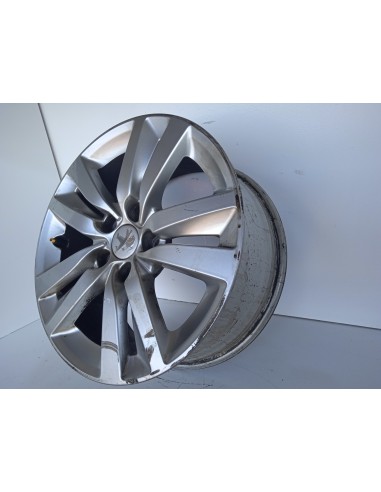 Recambio de llanta para peugeot 308 active referencia OEM IAM 9677989577  