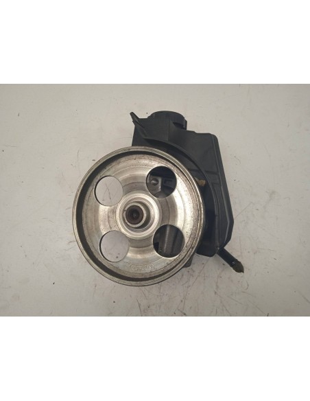 Recambio de bomba direccion para peugeot 206+ 1.1 referencia OEM IAM 9686525080  