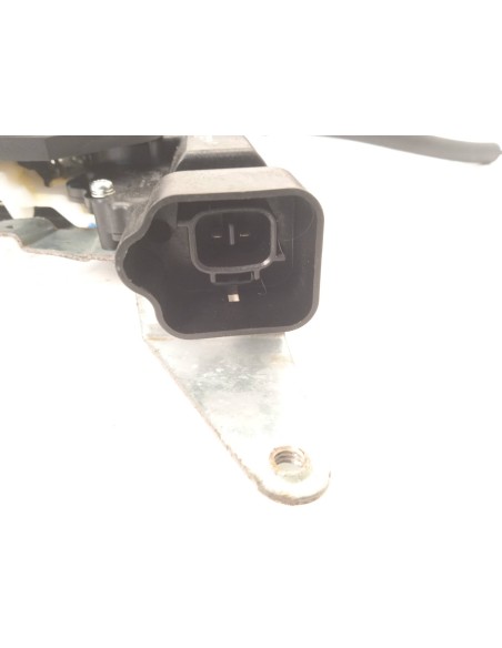 Recambio de cerradura puerta trasera derecha para hummer h3 h3 referencia OEM IAM   