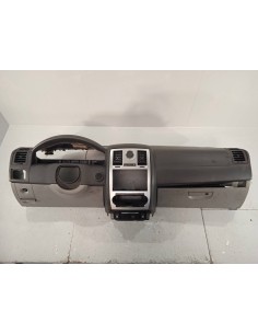Recambio de salpicadero para chrysler 300 c 3.0 crd cat referencia OEM IAM   