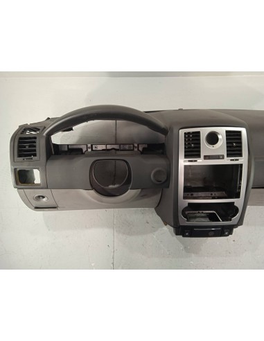 Recambio de salpicadero para chrysler 300 c 3.0 crd cat referencia OEM IAM   