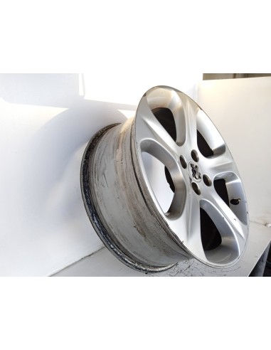 Recambio de llanta para peugeot 3008 sport pack referencia OEM IAM 9685121480  