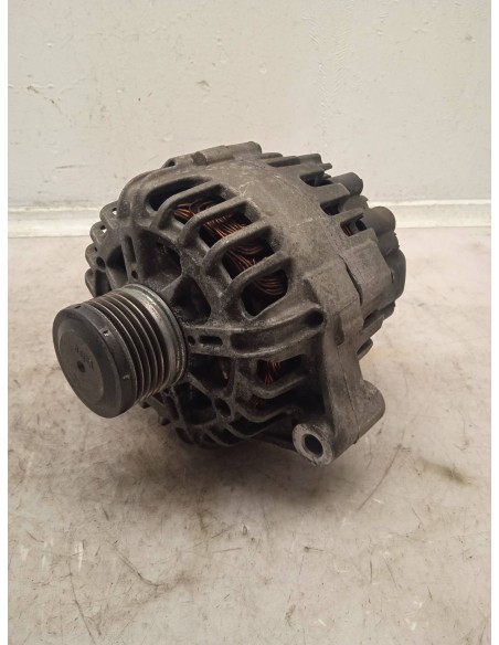 Recambio de alternador para smart forfour 1.5 cdi cat referencia OEM IAM 2542956A  