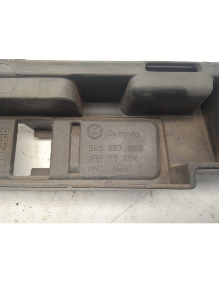 Recambio de plastico para volkswagen golf vi (5k1) 1.6 tdi dpf referencia OEM IAM 5K6807863  