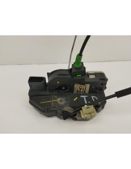 Recambio de cerradura puerta trasera derecha para opel insignia berlina cosmo referencia OEM IAM 13578025  
