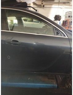 Recambio de puerta delantera derecha para opel insignia berlina cosmo referencia OEM IAM 124272 COLOR AZUL 