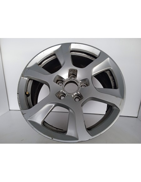 Recambio de llanta para audi a4 ber. (b8) básico referencia OEM IAM 8K0601025F  