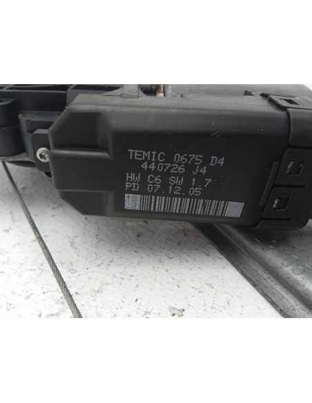 Recambio de elevalunas delantero derecho para renault megane ii berlina 5p 1.9 dci diesel referencia OEM IAM 400749N  