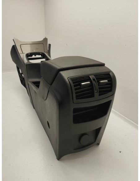 Recambio de apoyabrazos central para opel insignia berlina cosmo referencia OEM IAM 196577  