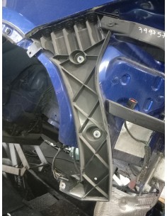 Recambio de plastico para jaguar e-pace se referencia OEM IAM   