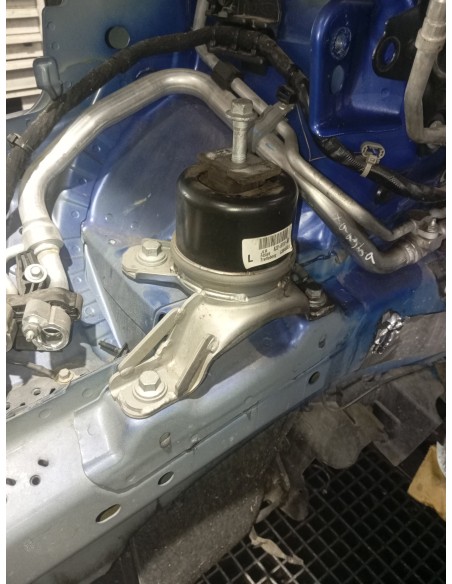 Recambio de soporte motor derecho para jaguar e-pace se referencia OEM IAM BJ326F012AB  