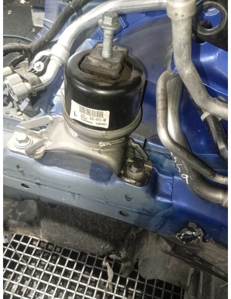Recambio de soporte motor derecho para jaguar e-pace se referencia OEM IAM BJ326F012AB  