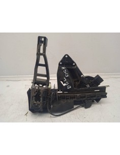 Recambio de cerradura puerta del. derecha para ford focus lim. (cb4) 1.8 tdci turbodiesel cat referencia OEM IAM 7M5AR21812AA  