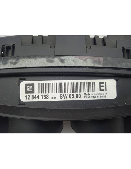 Recambio de cuadro instrumentos para opel insignia berlina 2.0 cdti cat referencia OEM IAM 12844138  
