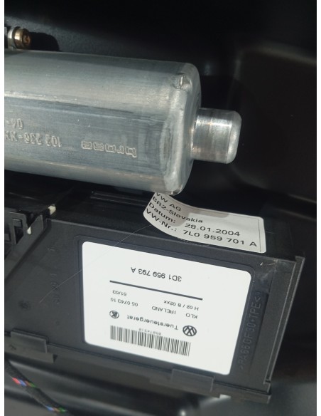 Recambio de elevalunas delantero izquierdo para porsche cayenne (typ 9pa) s referencia OEM IAM 7L0959701A  