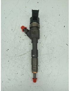 Recambio de inyector para renault grand scenic referencia OEM IAM 0445110230  
