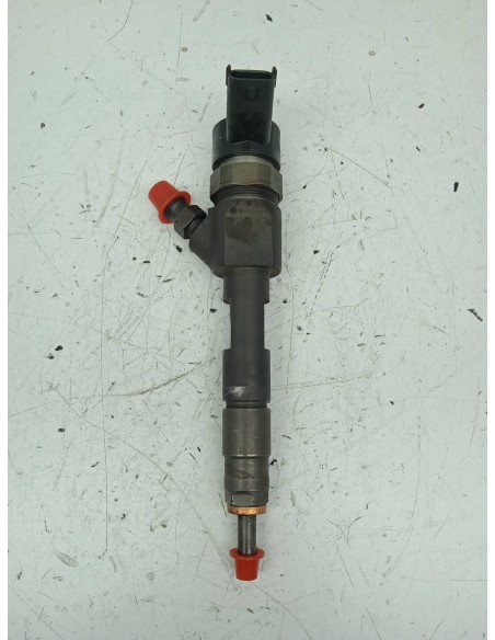 Recambio de inyector para renault grand scenic referencia OEM IAM 0445110230  