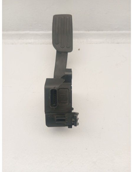 Recambio de potenciometro pedal para nissan leaf n-connecta referencia OEM IAM 180025WN1B  