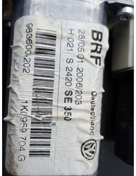 Recambio de elevalunas trasero derecho para seat leon (1p1) 2.0 tdi referencia OEM IAM 1K0959704G  