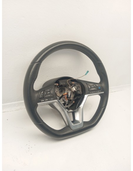 Recambio de volante para nissan leaf n-connecta referencia OEM IAM 484305SH1A  