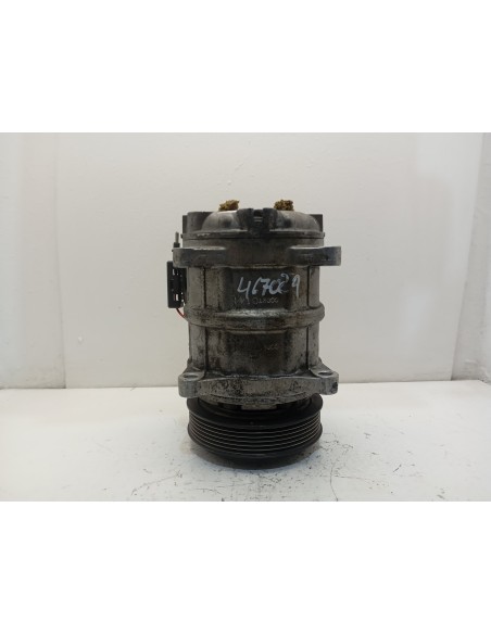 Recambio de compresor aire acondicionado para renault laguna (b56) 2.0 referencia OEM IAM 5060118271  