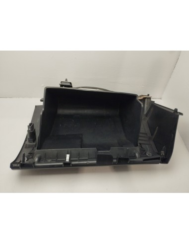 Recambio de guantera para mazda 3 lim. () luxury referencia OEM IAM 8200179946  