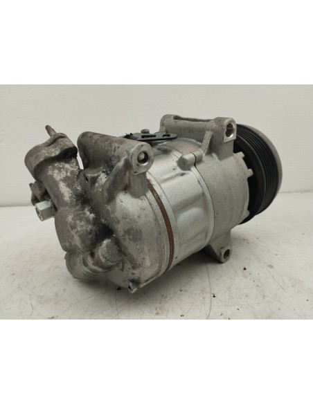 Recambio de compresor aire acondicionado para peugeot 308 gt pack referencia OEM IAM 9812682180  