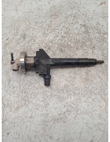 Recambio de inyector para mazda mpv (lw) 2.0 diesel cat referencia OEM IAM 13H50A  