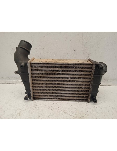 Recambio de intercooler para alfa romeo 147 (190) referencia OEM IAM 517159990  