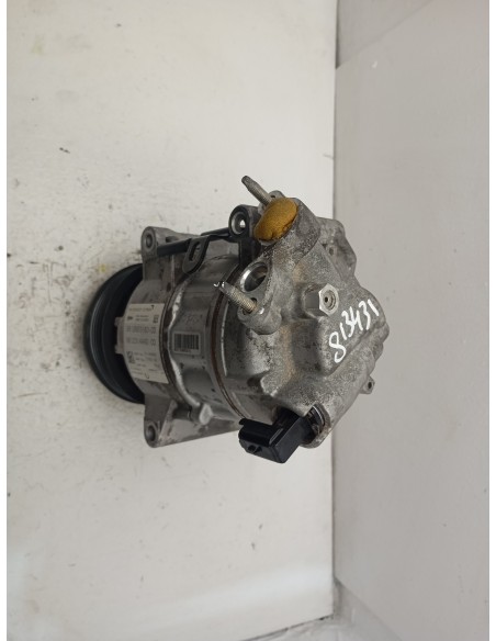 Recambio de compresor aire acondicionado para peugeot 308 gt pack referencia OEM IAM 9812682180  