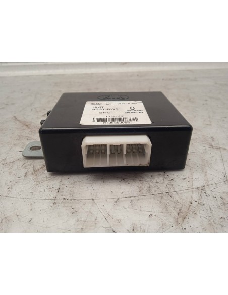 Recambio de modulo electronico para kia carens (un) 2.0 crdi referencia OEM IAM 957001D100  