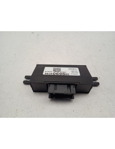 Recambio de modulo electronico para ds 3 crossback so chic referencia OEM IAM 9838069680  