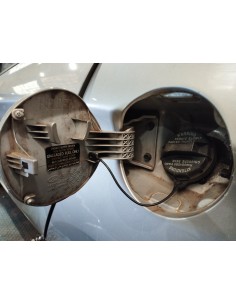 Recambio de tapa exterior combustible para hyundai i20 1.2 cat referencia OEM IAM 695101J000   2