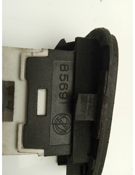 Recambio de mando elevalunas para ferrari modena 360 referencia OEM IAM B569  