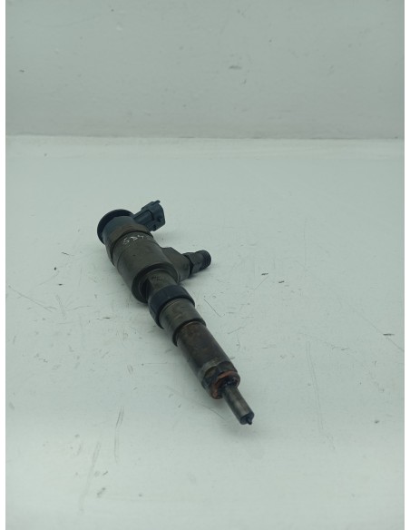 Recambio de inyector para peugeot 207 urban referencia OEM IAM 0445110252  