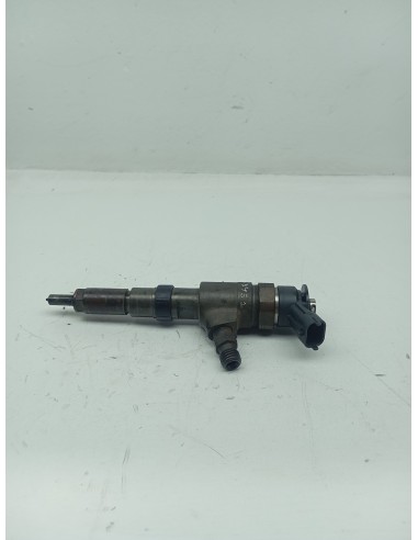 Recambio de inyector para peugeot 207 urban referencia OEM IAM 0445110252  