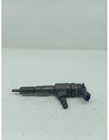 Recambio de inyector para peugeot 207 urban referencia OEM IAM 0445110252  