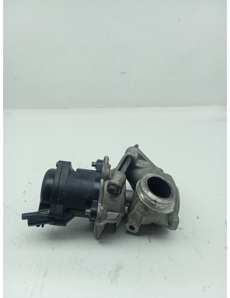 Recambio de valvula egr para peugeot 207 urban referencia OEM IAM 9673258680  
