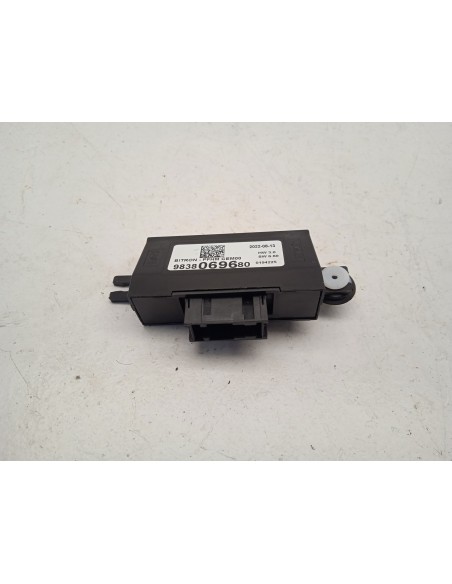 Recambio de modulo electronico para ds 3 crossback so chic referencia OEM IAM 9838069680  