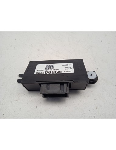 Recambio de modulo electronico para ds 3 crossback so chic referencia OEM IAM 9838069680  