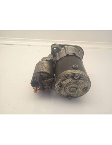 Recambio de motor arranque para kia cee´d 1.6 cat referencia OEM IAM 361002B200  